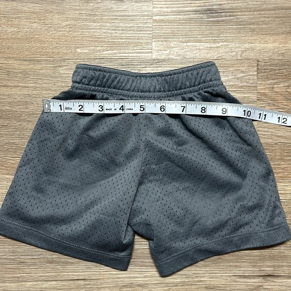 NIKE Athletic Shorts